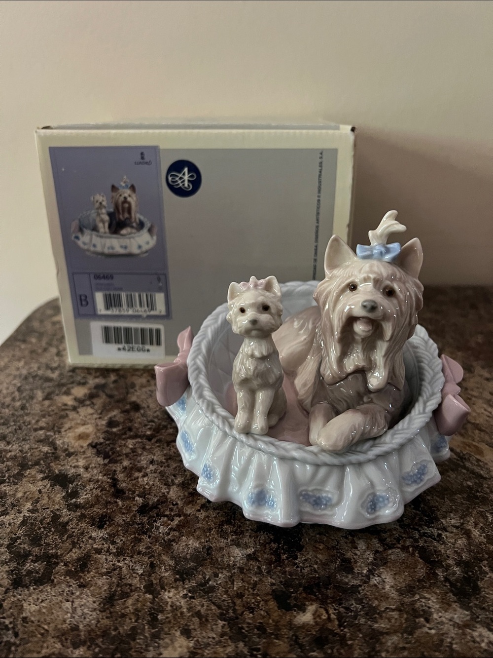 Lladró #06469 "Yorkshires – Our Cozy Home"